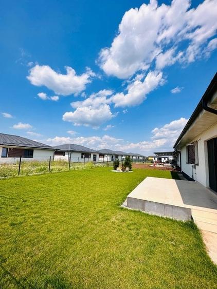 Casă individuală cu 4 camere cu Teren 510 Mp în Balotești