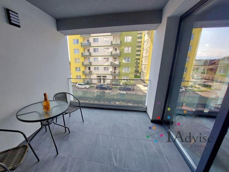 Apartament cu 2 camere decomandat, mobilat în Tractorul