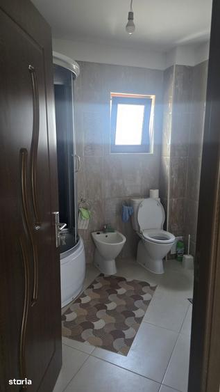 Casă cu 3 camere cu Teren 300 Mp în Pielești