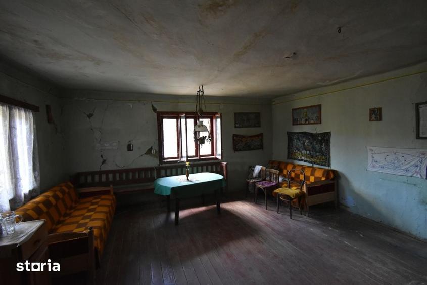 Casă cu 3 camere cu Teren 11200 Mp în Ciucea