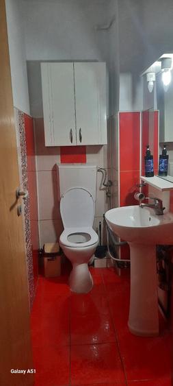 Apartament cu 3 camere decomandat în Aradului
