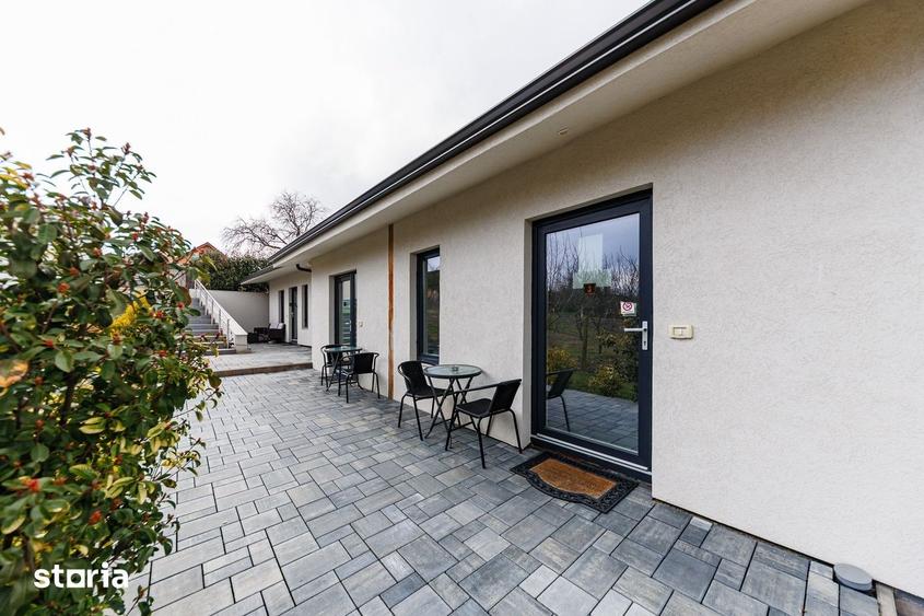 Casă cu Teren 1670 Mp în Giarmata