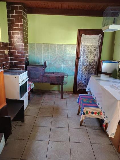 Casă individuală cu 4 camere cu Canalizare în Sud-Est