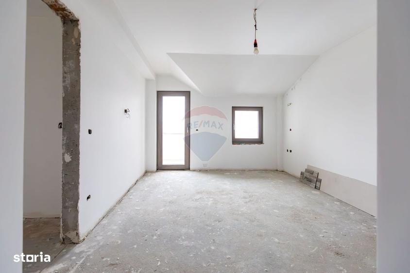 Casă cu 4 camere decomandat cu Teren 500 Mp în Gherăiești