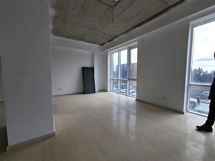 Spațiu comercial, de 108 mp, în Copou