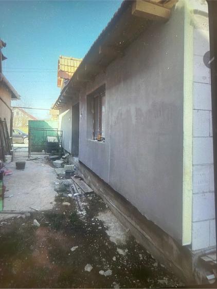 Casă cu Teren 72 Mp în Central