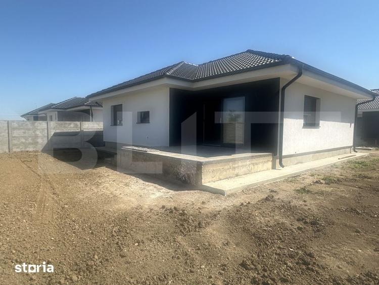Casă cu 4 camere cu Teren 350 Mp în Păulești