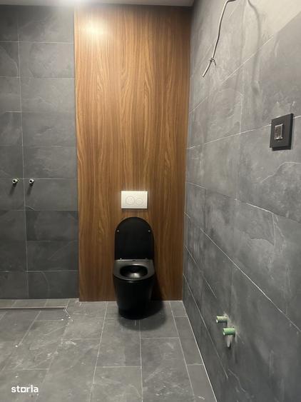 Spațiu comercial, de 123 mp, în Central