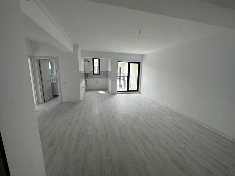 Apartament cu 3 camere decomandat în Ultracentral