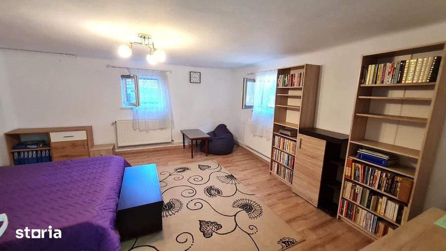 Apartament cu 3 camere în Sub Arini
