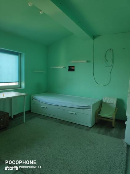 Apartament cu 3 camere decomandat în Ghiroda