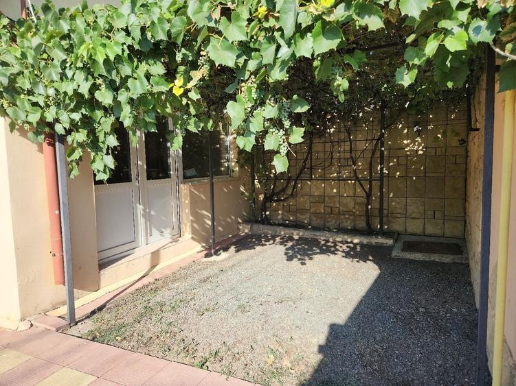 Casă cu 2 camere în Valu lui Traian