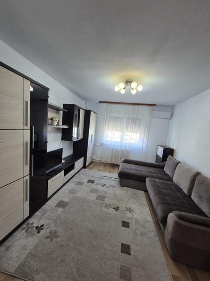 Garsonieră semidecomandată în Uzina 2