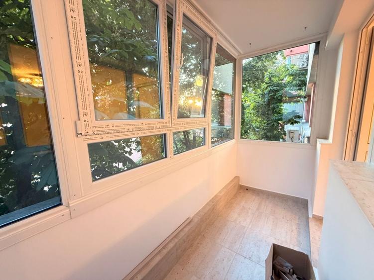 Apartament cu 3 camere semidecomandat în Obor