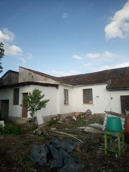 Casă cu 3 camere în Ineu