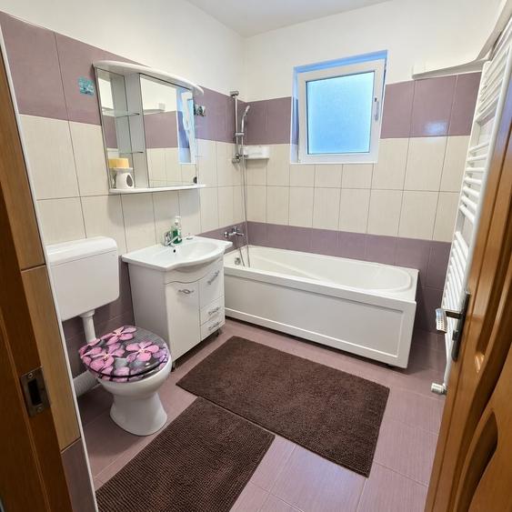 Apartament cu 2 camere decomandat în Runcu
