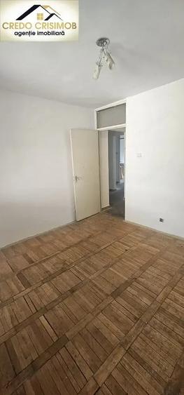 Apartament cu 3 camere decomandat în Luncă