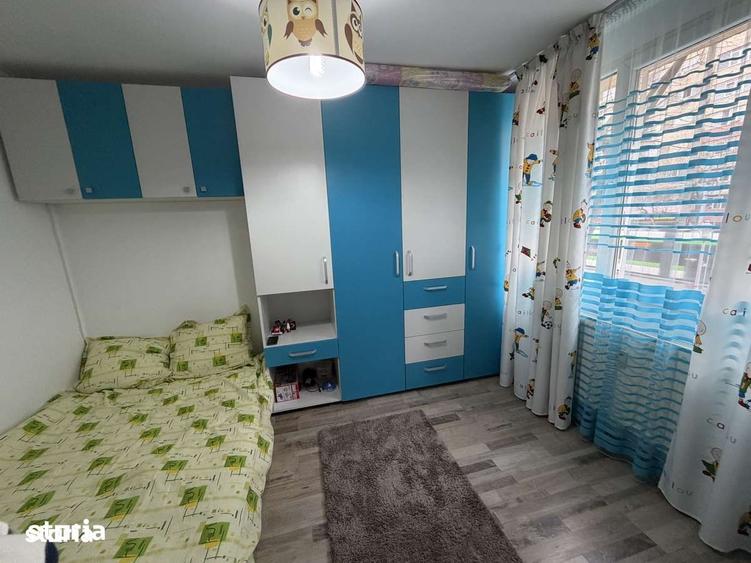 Apartament cu 4 camere în Rahova