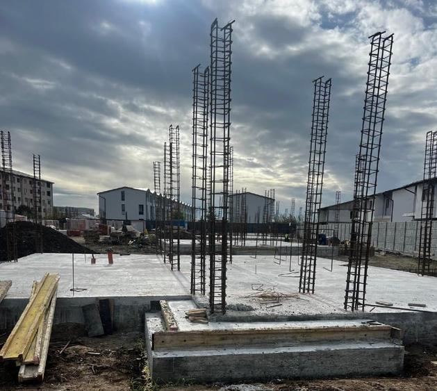 Casă individuală cu 4 camere cu Canalizare în Central