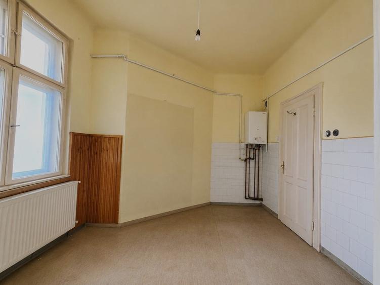 Apartament cu 2 camere semidecomandat în Ultracentral