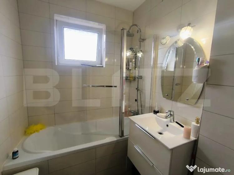 Apartament cu 5 camere decomandat în Avantgarden
