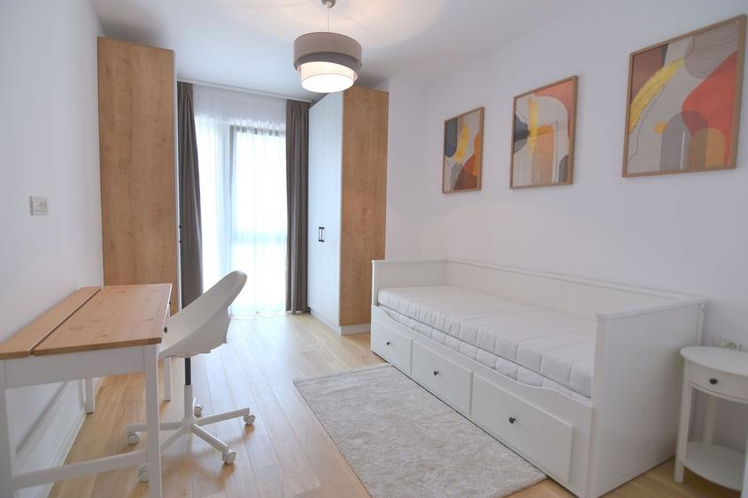 Apartament cu 3 camere, mobilat în Central