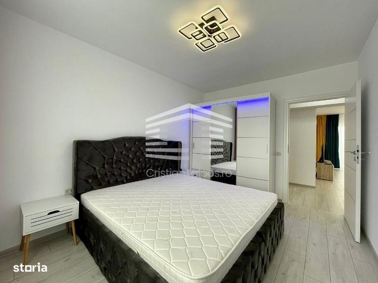 Apartament cu 3 camere decomandat în Noua