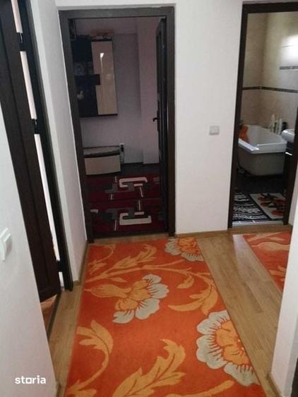 Apartament cu 3 camere decomandat în Păcurari