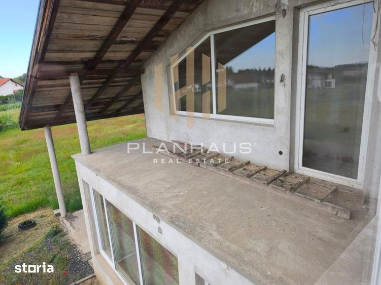 Casă cu 4 camere cu Teren 6000 Mp în Tăuții-Măgherăuș