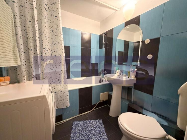 Apartament cu 3 camere decomandat, mobilat în Crângași