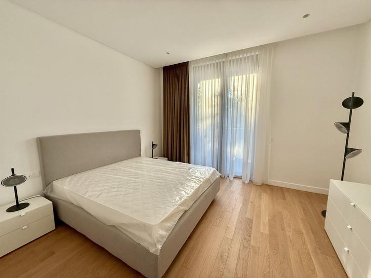 Apartament cu 4 camere în Floreasca