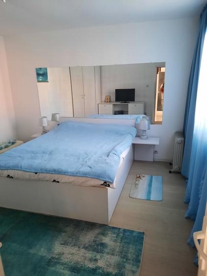 Casă cu 3 camere cu Teren 70 Mp în Exterior Vest