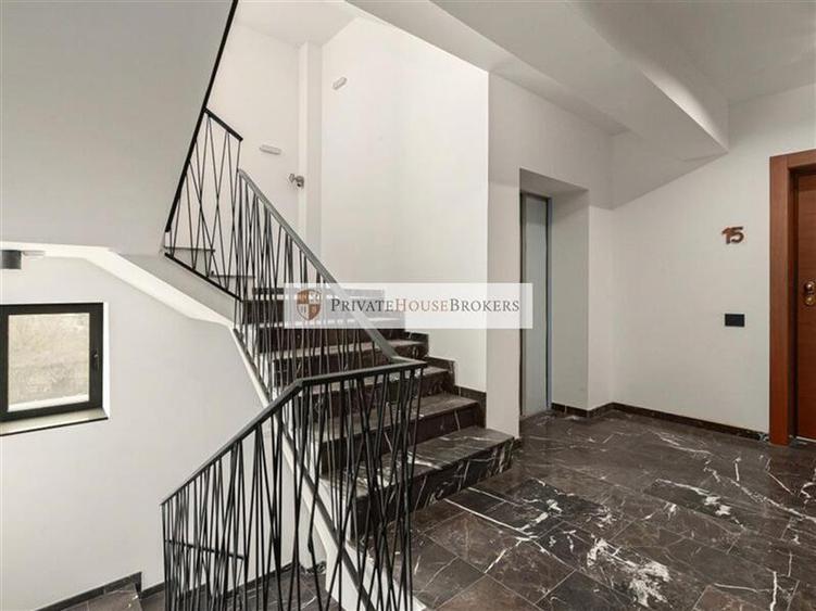 Apartament cu 2 camere semidecomandat, mobilat în Aviației