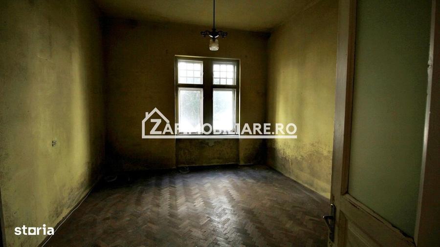 Casă cu 3 camere în Mureșeni