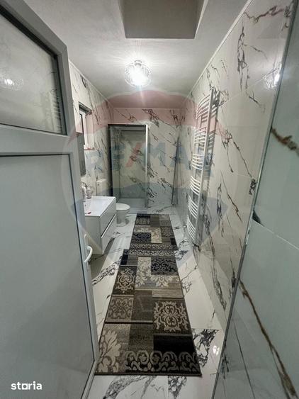 Casă cu 3 camere cu Teren 1500 Mp în Pomi