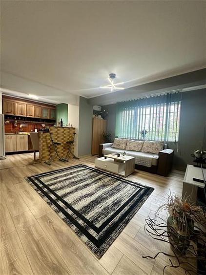 Apartament cu 2 camere decomandat, mobilat în Energia