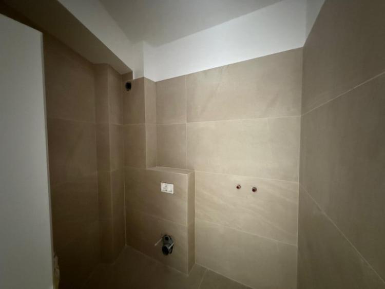 Apartament 3 camere, 57 mp, Centru - 10