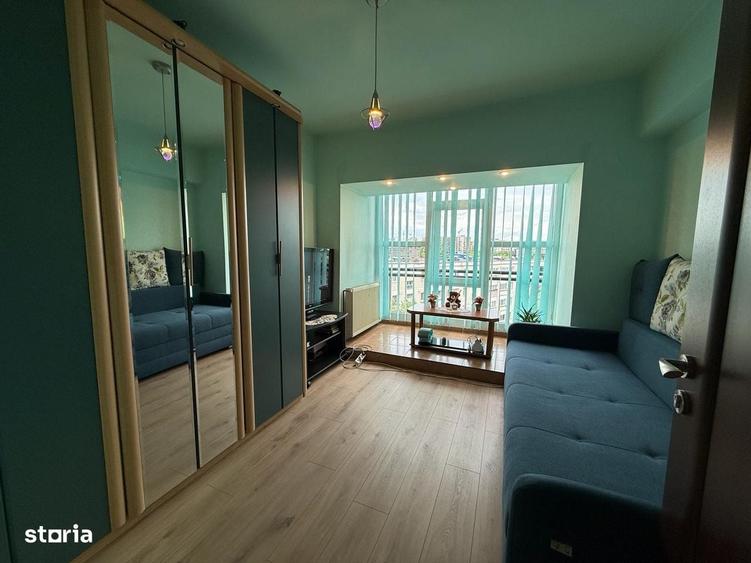 Apartament cu 4 camere decomandat în Traian
