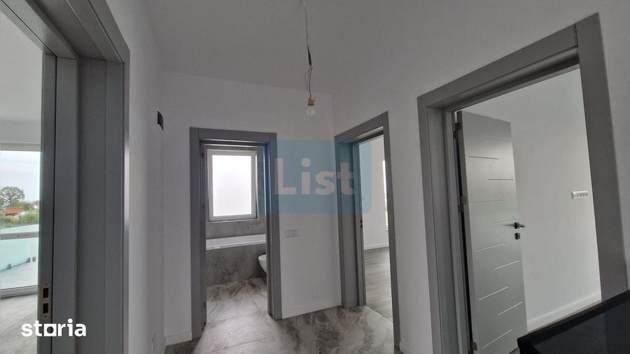 Casă cu 4 camere cu Teren 412 Mp în Recea