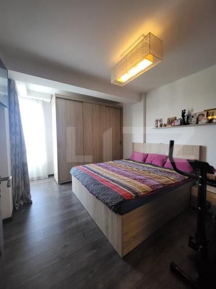Apartament cu 3 camere semidecomandat, mobilat în Central
