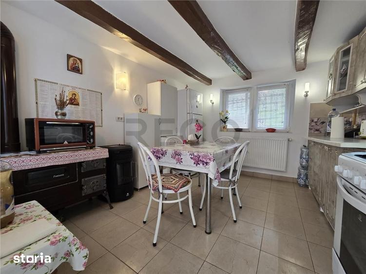 Casă cu 4 camere cu Teren 726 Mp în Lunca