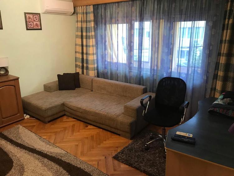 Apartament cu 2 camere decomandat în Bucovina