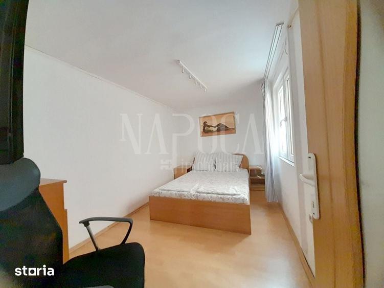 Casă cu 7 camere cu Teren 551 Mp în Sânmartin