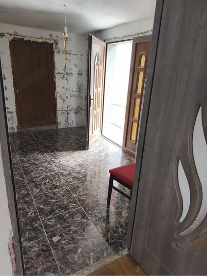 Casă cu Teren 72 Mp în Central