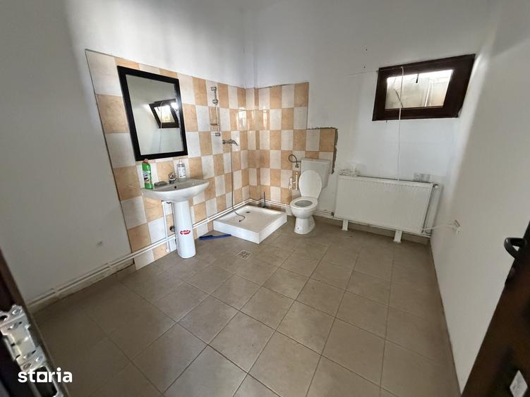 Spațiu comercial, de 216 mp, în Ciorogârla