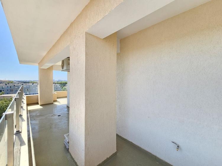 Apartament cu 3 camere decomandat, mobilat în Iancu Nicolae