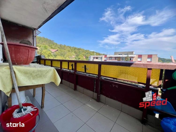 Apartament cu 3 camere în Tudor Vladimirescu