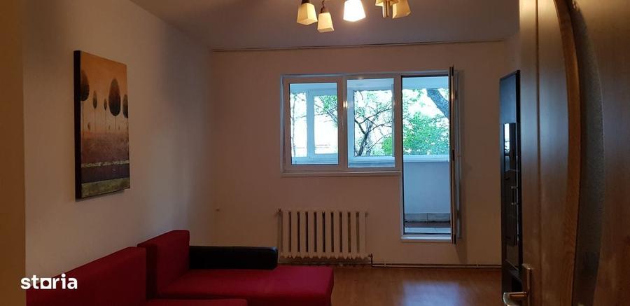 Apartament cu 2 camere decomandat în Nicolina