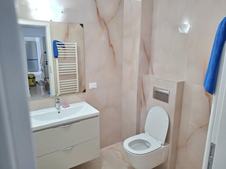 Apartament cu 2 camere decomandat în Runcu