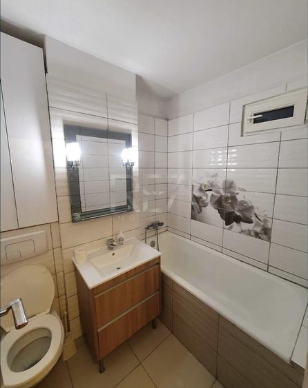 Apartament cu 3 camere decomandat, mobilat în Drumul Taberei